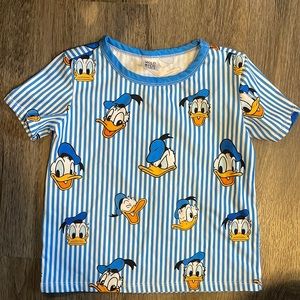 Wild Rich Kids size 4 Donald T-shirt